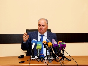 Минфин Армении требует у бизнеса улучшить цифры по налогам