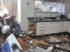 В Бразилии легкий самолет упал на жилой дом, погибли пять человек