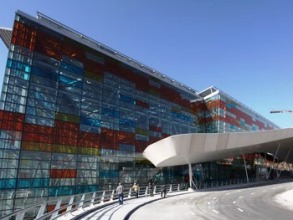 В июле 2014 года путешествия через «Звартноц» выросли на 35%