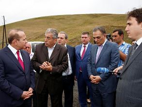 Armenian PM inspects renovation of Yerevan-Dilijan- Azerbaijan border highway