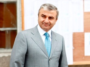 Karabakh speaker visits military units