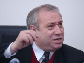 Ալեքսան Կարապետյանն աշխատանքից ազատվելու դիմում է գրել հիվանդության պատճառով