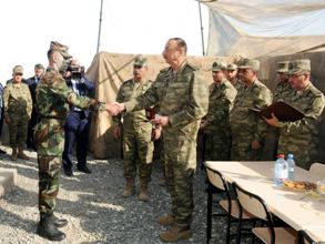 Бои в Нагорном Карабахе – война или военный танец?