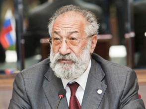 Артур Чилингаров уходит из Совета Федерации России