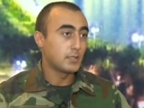 ICRC representatives hand over Injighulyan's letter to his relatives