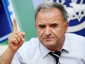 Marxist leader demands Fourth Republic of Armenia