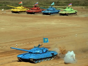 Tank Biathlon 2014: Armenia advances to final