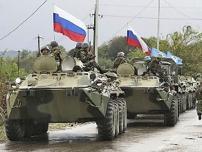 Francois Hollande urges Russia pull troops back from Ukrainian border