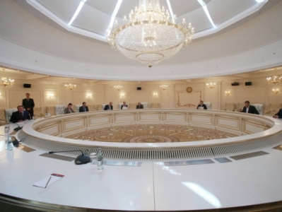 На переговорах в Минске согласовали девять параметров перемирия