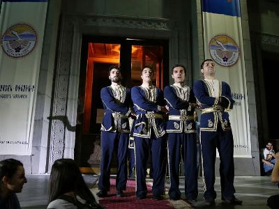 Independence 23: National dance is taught in Yerevan