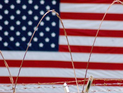 В США из тюрьмы сбежали пятеро заключенных