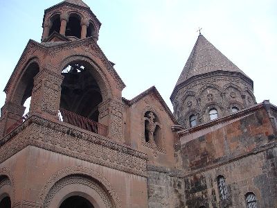 Первопрестольный Эчмиадзин осуждает  разрушение армянской церкви в Сирии