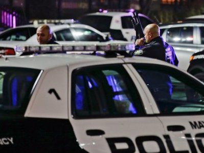 В США при стрельбе в торговом центре ранили двух человек