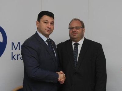 Armenia parliament deputy chair meets with Czech regional governor