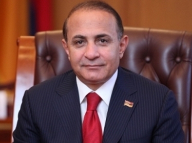 Armenian PM promotes regional cooperation with Iran
