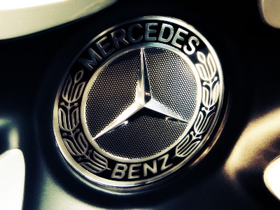 Mercedes-ը «հյուրասենյակ» է մշակում անիվների վրա՝ ավտոպիլոտի գործառույթով