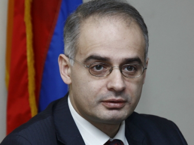 «Իրավունք». Լեւոն Զուրաբյանը մոլորվել էր ԲՀԿ-ի «բախչեքում»