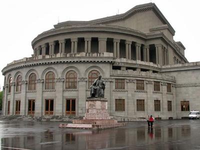 Мэрия Еревана не разрешила митинг «тройки» неправящих парламентских сил