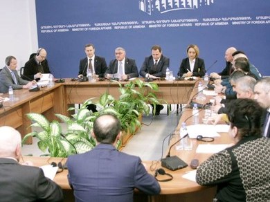 Միջգերատեսչական հանձնաժողովի եւ ՆԱՏՕ-ի պատվիրակության համատեղ նիստ ԱԳՆ-ում