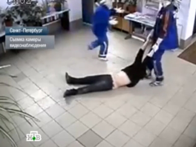 Видео с врачами скорой и избитым пациентом вызвало скандал