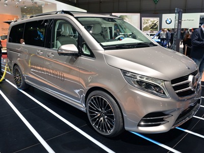 Mercedes-Benz-ը ցուցադրել է3 լ ծավալով շարժիչով արագ V դասի մեքենան