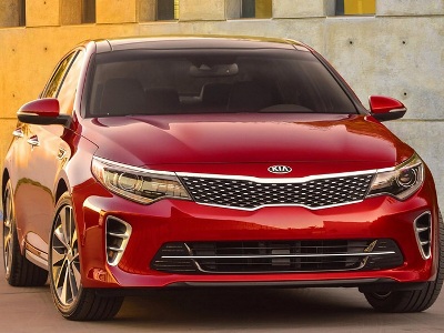 Опубликованы первые снимки Kia Optima нового поколения