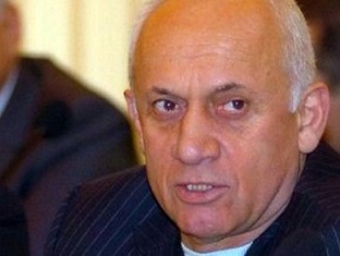«Հրապարակ». Մհեր Սեդրակյանն իրեն համարում է Պզոյի «մեծ ախպերը»