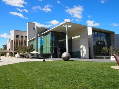 Ավստրալիայի մայրաքաղաքում ցուցահանդեսին հրավիրում են մերկ այցելուների