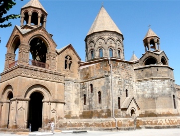 Կոմիտասն ապրիլի 23-ին չի սրբադասվելու. Տեր Նաթան արքեպիսկոպոս