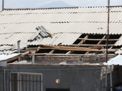 Քամու հետեւանքով վնասվել է Տափերականի դպրոցի տանիքը
