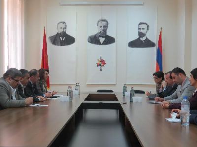 ՀՅԴ անդամները հանդիպել են ԱՄՆ դեսպանին