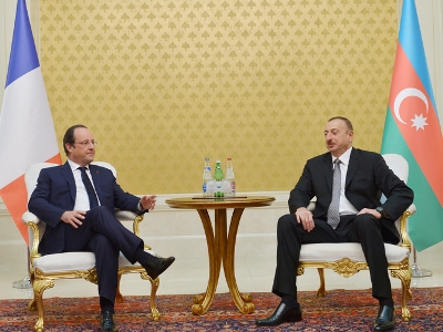 France and Azerbaijan presidents discuss Karabakh issue
