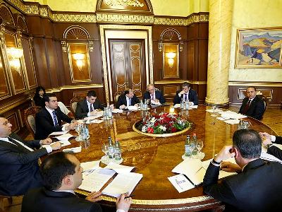 Վարչապետի մոտ քննարկել են արտահանման խթանման ու ներդրումների հարցը