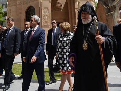 Armenia president attends consecration of St. Anna church (PHOTO)
