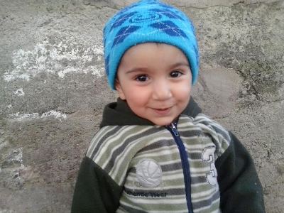 3-летнему малышу из приграничного села Армении нужна срочная помощь