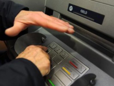 В банкоматах Берлина нет наличных из-за забастовки курьеров