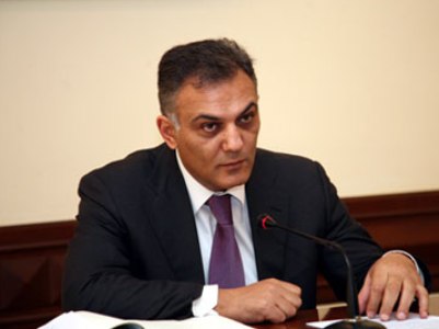 «ՉԻ». Բանկը դատի է տվել «Չոռնի Գագոյի» պատգամավոր սանիկին. գործը քննելու է «Չոռնիի» խնամին
