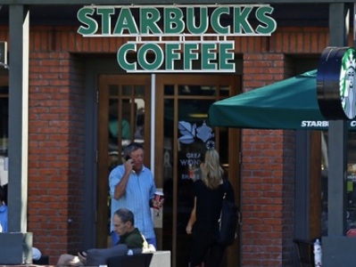 Обжегшийся кофе полицейский потребовал от Starbucks 50 тысяч долларов