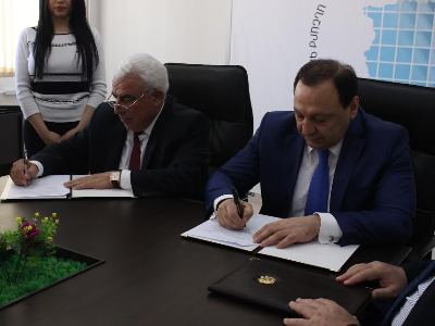 Կադաստրի եւ պետական բուհերի միջեւ համագործակցության հուշագիր է ստորագրվել