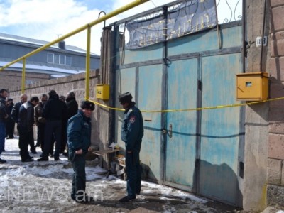 Родственники Аветисянов просят полицейских продолжать охрану дома