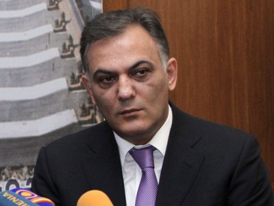 Գագիկ Բեգլարյանը հանդիպել է հայտնի դարձած տաքսու վարորդին
