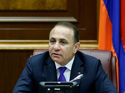 «Հրապարակ». Վարչապետը բարկացել է. «Եթե իմացա՝ կոռուպցիոն խաղեր եք տալիս՝ կդատվեք»