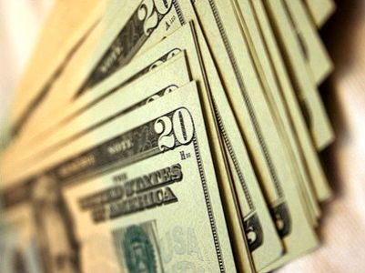 US dollar rate down falls, euro rises by 7 drams