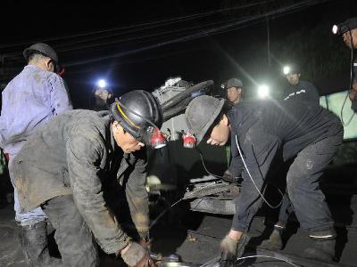 Пять человек погибли при пожаре на пиритовой шахте в Китае