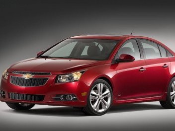 Фотошпионы получили снимки нового Chevrolet Cruze