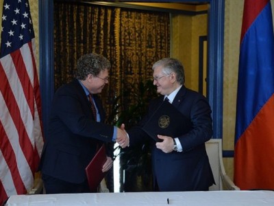 ANCA-ն ողջունում է ՀՀ-ի եւ ԱՄՆ-ի միջեւ ստորագրված Շրջանակային համաձայնագիրը