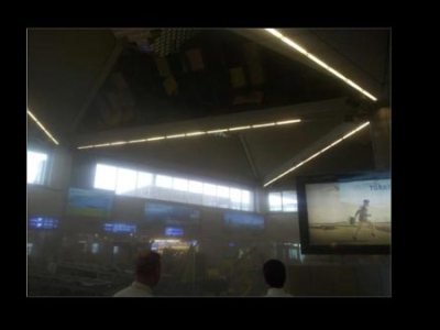 В аэропорту Стамбула обрушилась часть потолка