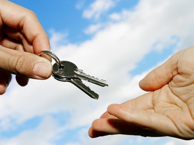 Two families of refugees from Azerbaijan get ownership of property