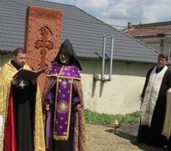 Ուկրաինայում Ցեղասպանության 100-րդ տարելիցի առիթով խաչքարեր են տեղադրել