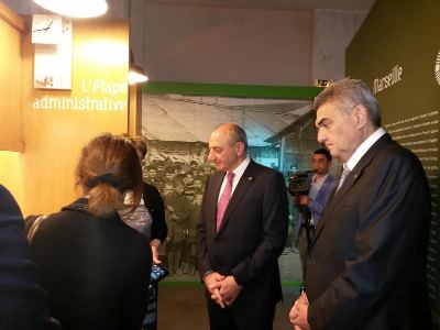 Президент НКР посетил Центр армянского наследия в городе Валанс